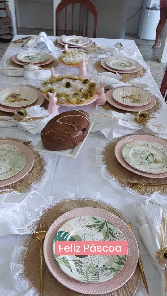 Mesa Posta de  Domingo de Páscoa. #páscoa #mesapostadepascoa
