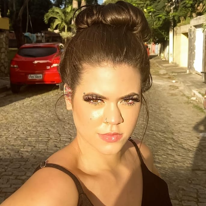 Sentiu o impacto do olhar? Kkk
.
.
.
.
.
.
.
.
.
#makeparafotos #make #maquiagembasica #makecomcilios #olhar #olhosclaros #fotofeminina #fotocomcelular #posesfemininas #posesparafoto