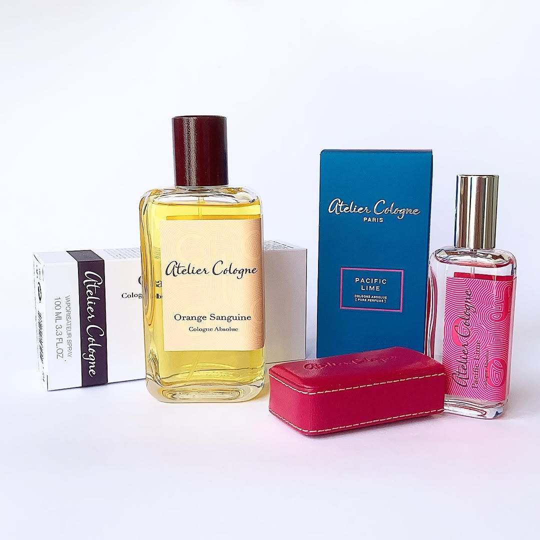 🇧🇷🚨📦 📬Chamada dos Correios...📬📦🚨 

🍊Orange Sanguine
🍋Pacific Lime

.
.
.
.
.
.
.

🇺🇸🚨📦 📬Call from the Post Office ... 📬📦🚨

🍊Orange Sanguine
🍋Pacific Lime

📃#ateliercologne #fragrância #fragrance # #perfume #instafashion #beleza #perfumelover #perfumeoftheday #parfumerie #beautygram #parfum #perfumecollection #perfumeaddict #parfumaddict #love #vida #instagood #photooftheday #fashion #niche #nichefragrance #nicho