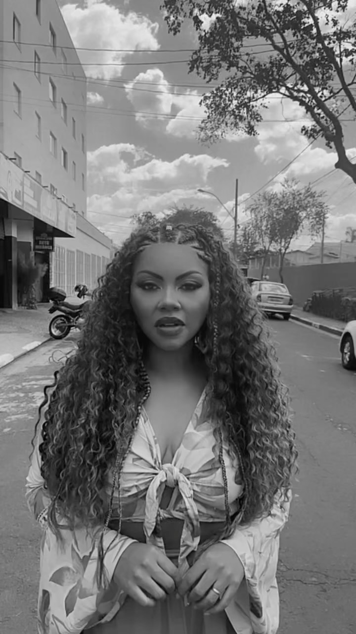 E esse hair 😍
@mcs.rib 
@baboo_cabelos 

Fiz o vídeo m homenagem a nossa maravilhosa @beyonce que fez niver essa semana.

Parabéns musa @beyonce 

#cabeloorganico #biofibra #loosejerrycurl #entrelace #entrelaceorganico #transicaocapilar #modelosnegras #cachosdoinstagram #crespasecacheadas #boxbraids