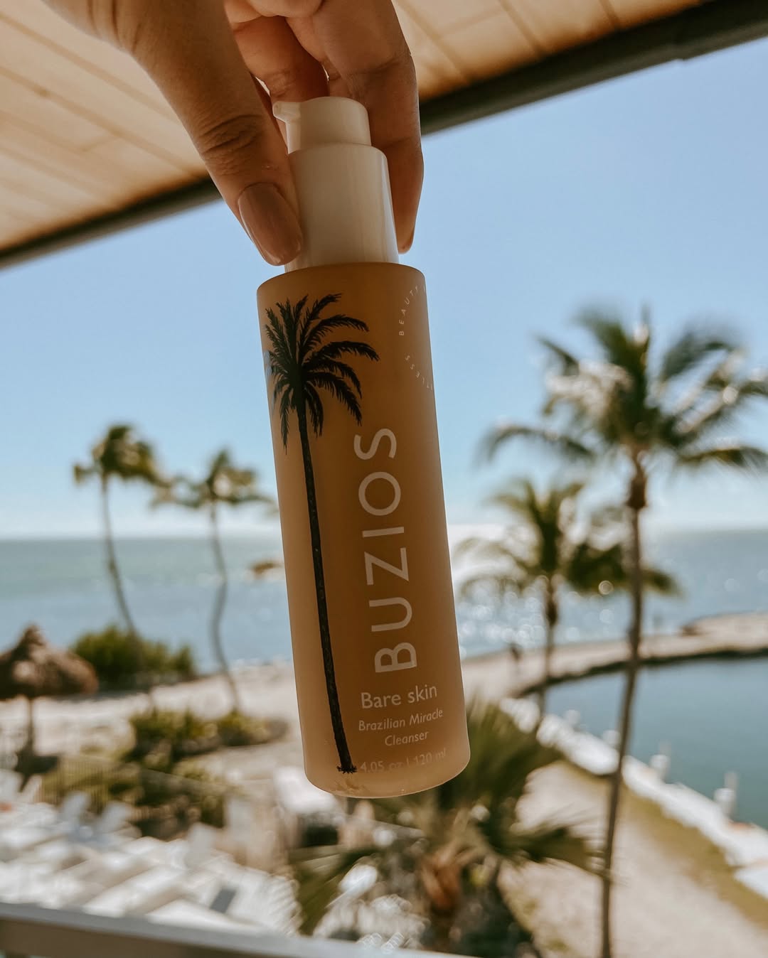 Our Hydrating facial cleanser is the perfect start to any morning skin ritual!​​​​​​​​
Scientifically formulate with essential nutrients and vitamins to purify, depuff, refresh and hydrate your skin, so your day starts the right way.​​​​​​​​
 ⁣​​​​​​​​
.⁣​​​​​​​​
.⁣​​​​​​​​
.⁣​​​​​​​​
.⁣​​​​​​​​
.⁣​​​​​​​​
#brazilianskincare #cleanskincare #crueltyfreebeauty #crueltyfreeskincare #greenbeauty #indiebeauty #indieskincare #indieskincarebrand #indieskincareproducts #instaskincare #mangobutter #natur