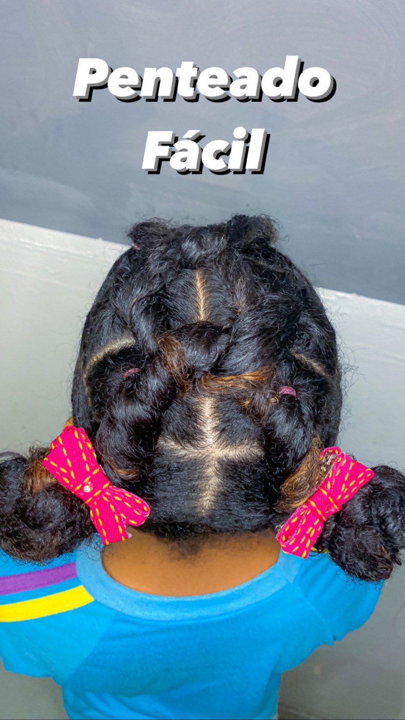 Penteado fácil para vocês se inspirar ♥️
Laços: @divalacosstore_vendas ♥️

.
.

.
.
#penteados #tran #noivas #makeup #hair #maquiagem
#hairstyle #cabelo #penteado #cabelos #noiva #beleza
#penteadosx #cacheadas #cabelosdivos
#penteadosinfantis #penteadoscacheados #mechas
