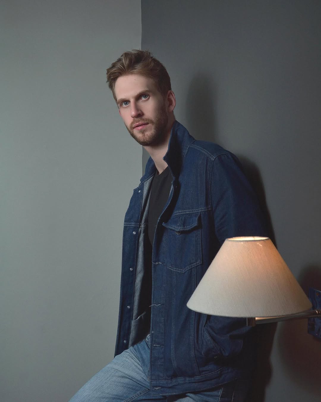 Paul Cabannes

Francês comediante que mora no Brasil e que ganhou os nossos corações com seu carisma e talento. Genuíno e multitalentoso, concedeu-me a oportunidade de fotografa-lo em um de seus espetáculos na cidade de Goiânia, ganhando ainda mais a minha admiração. 

Obrigada, querido gringo! Muito mais sucesso pra você! O mundo é seu!