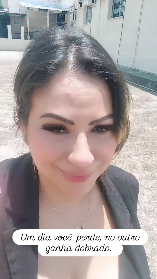 Outro dia entendi  que  um dia voce perde e no  outro ganha dobrado. Existem missões e eu entendi a minha. #fé