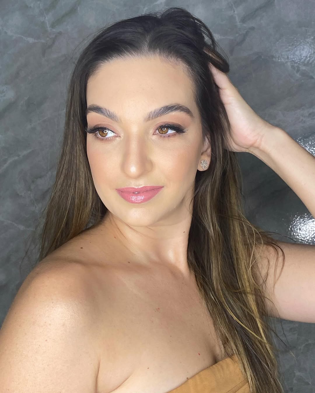Cliente linda!  #makeup #makequeamo #maquiagem #makesocial 
Salão parceiro : @studi_ocarolcastro
