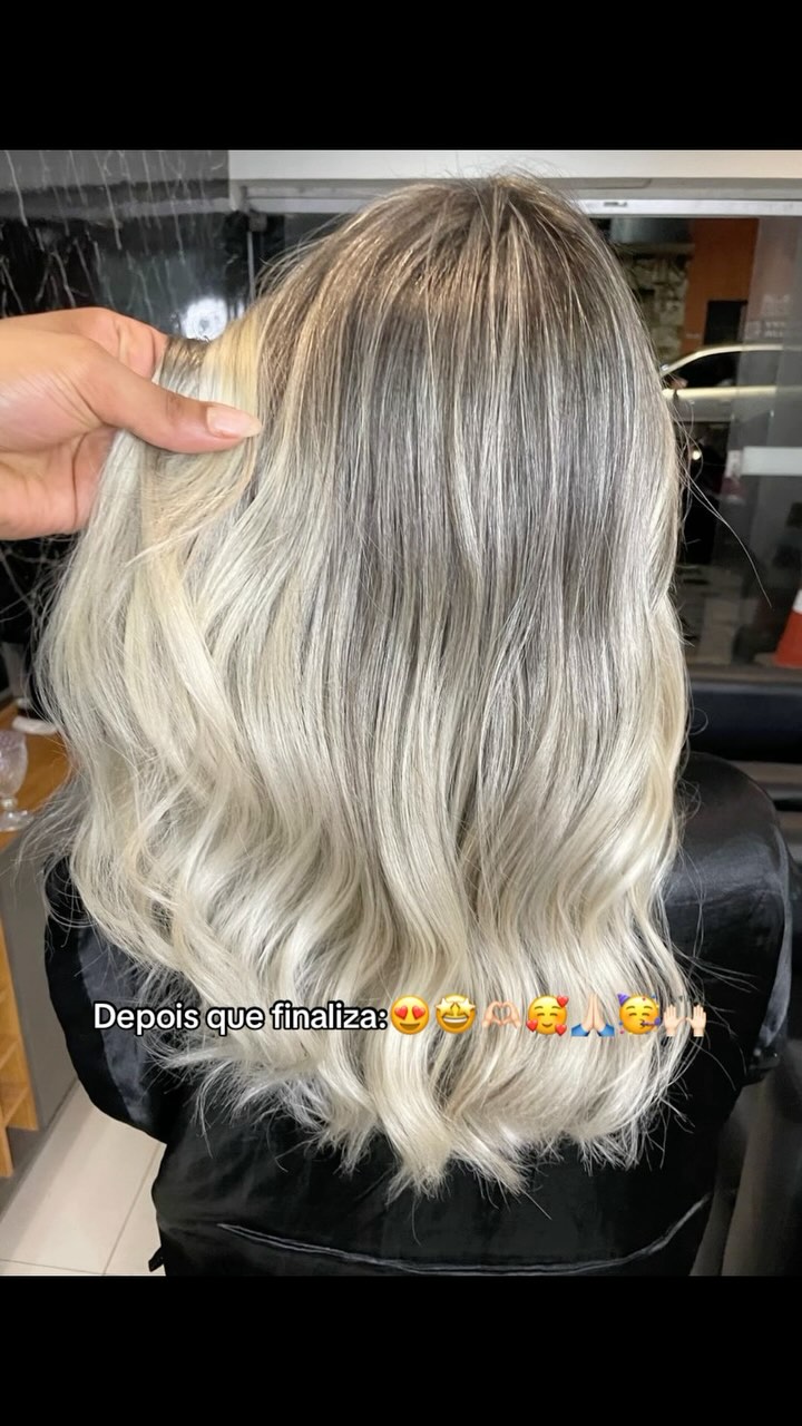 Quem fica assim???😅🥰
#loira #loiras#mulheres#mechas #loiroperolado