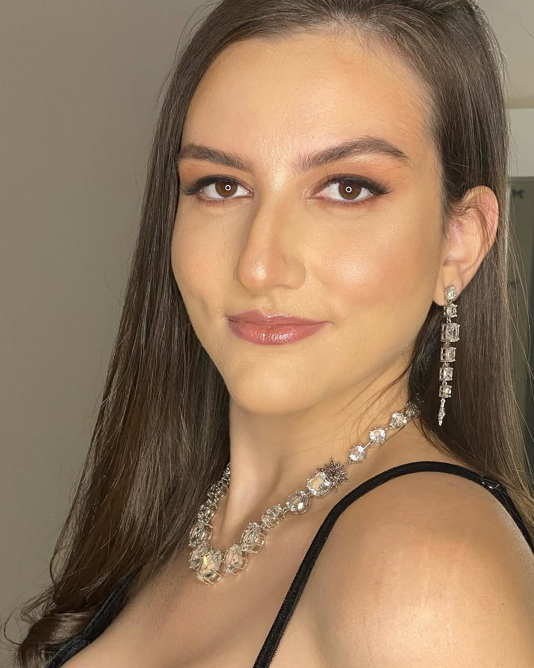 Aquela maquiagem clássica e linda!
Maravilhosa @isafrota_ 
#makeclassica #maquiagem #makeup