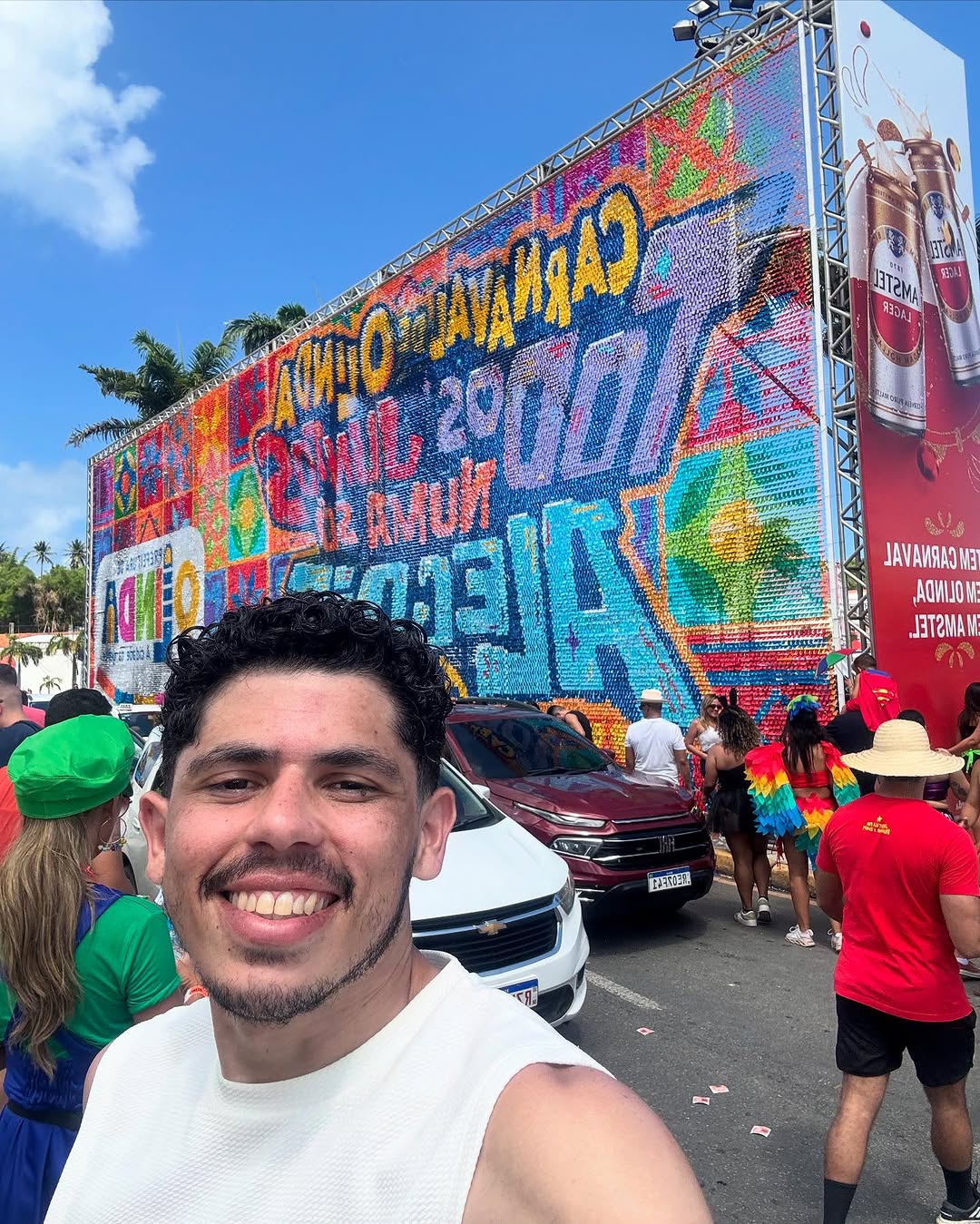Não à toa que o Carnaval é a minha época favorita do ano. Acabando mais um Carnaval e já na contagem regressiva para o próximo. Carnaval de Recife e Olinda, obrigado por tanto, amei conhecer, que carnaval lindo e gostoso. 🎊💃🏻🧡
.
.
.
.
.
.
.
.
.
.
.
.
.
.
.
.
.
.
.
.
.
.
.
.
.
.
.
.
.
.
.
.
#carnaval #recife #olinda #carnavaldeolinda #carnavalderecife #carnavalderua #ladeirasdeolinda #cultura #festa