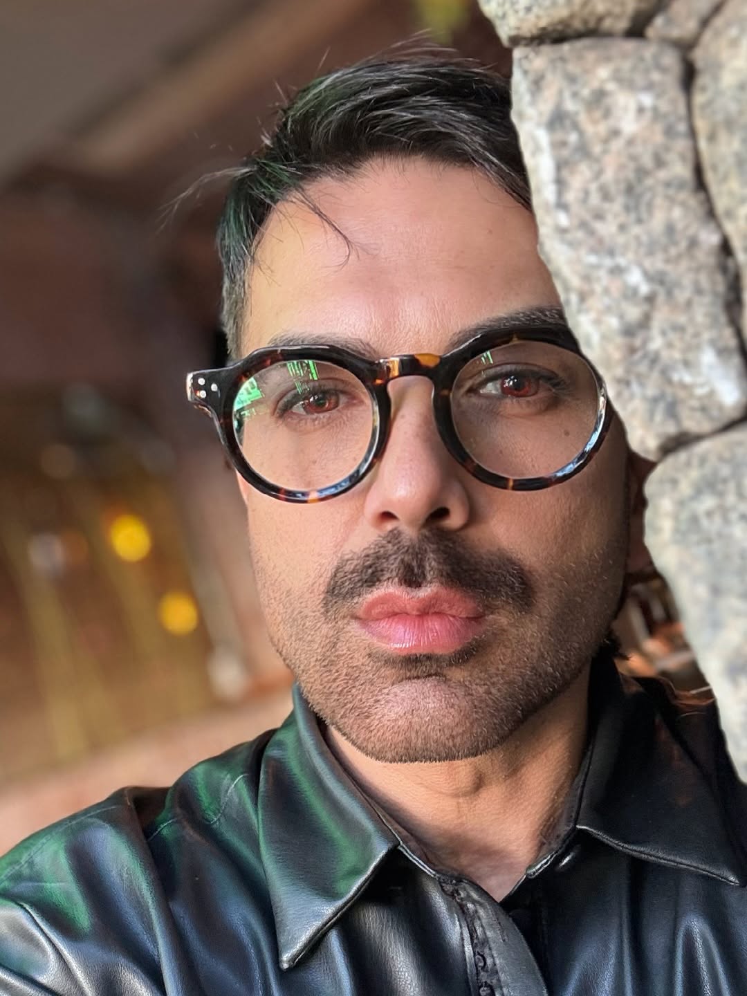 Uma coisa meio Zachary Quinto da Shopee 🤨🥸