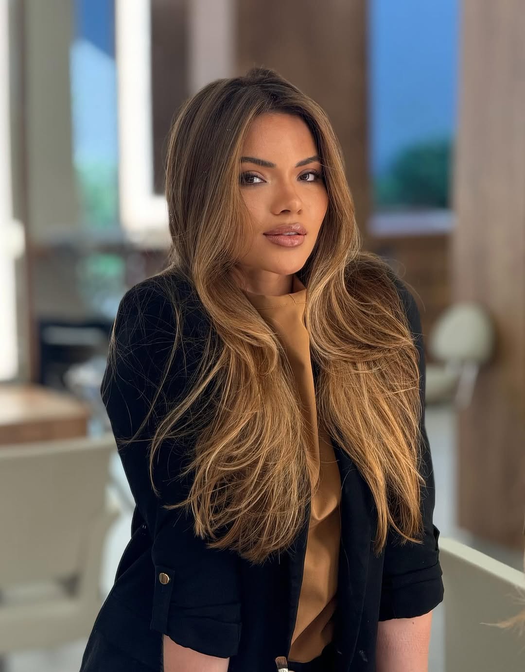 NEW ME ✨💫 

E dessa vez em uma proposta totalmente diferente, eu amei!

#newhaircut #morenoiluminado #cabelo #hairstyles #antesedepoiscabelo #modelstyle #model