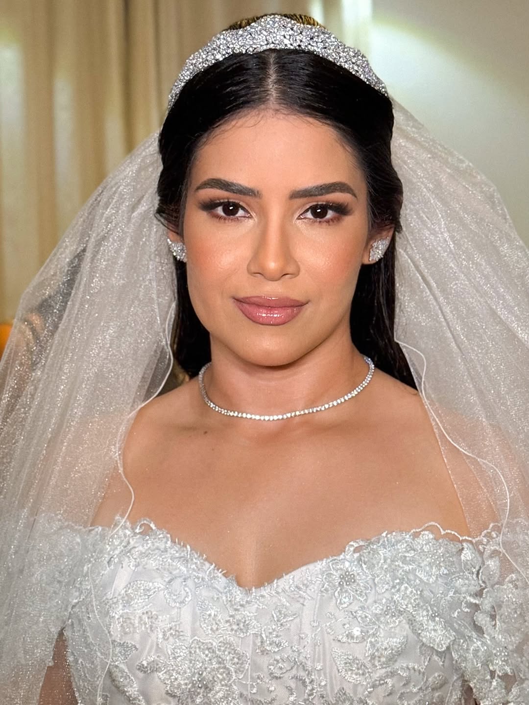 Noiva ✨👰🏻‍♀️🤍 @raissa_alvees 

#bridalmakeup #noivasbyandersonlobo #weddingday