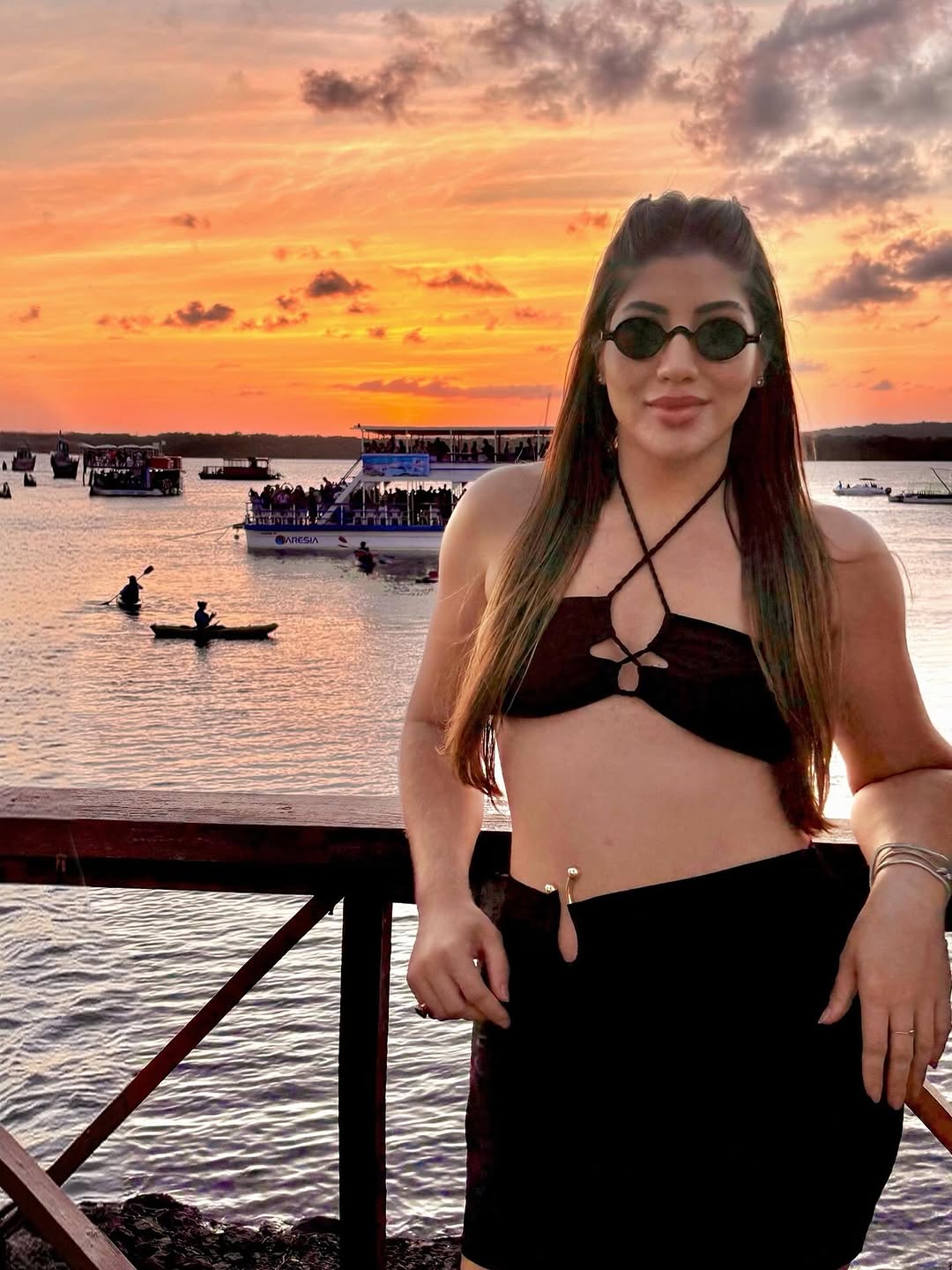 Glowy ✨🌅🐊
