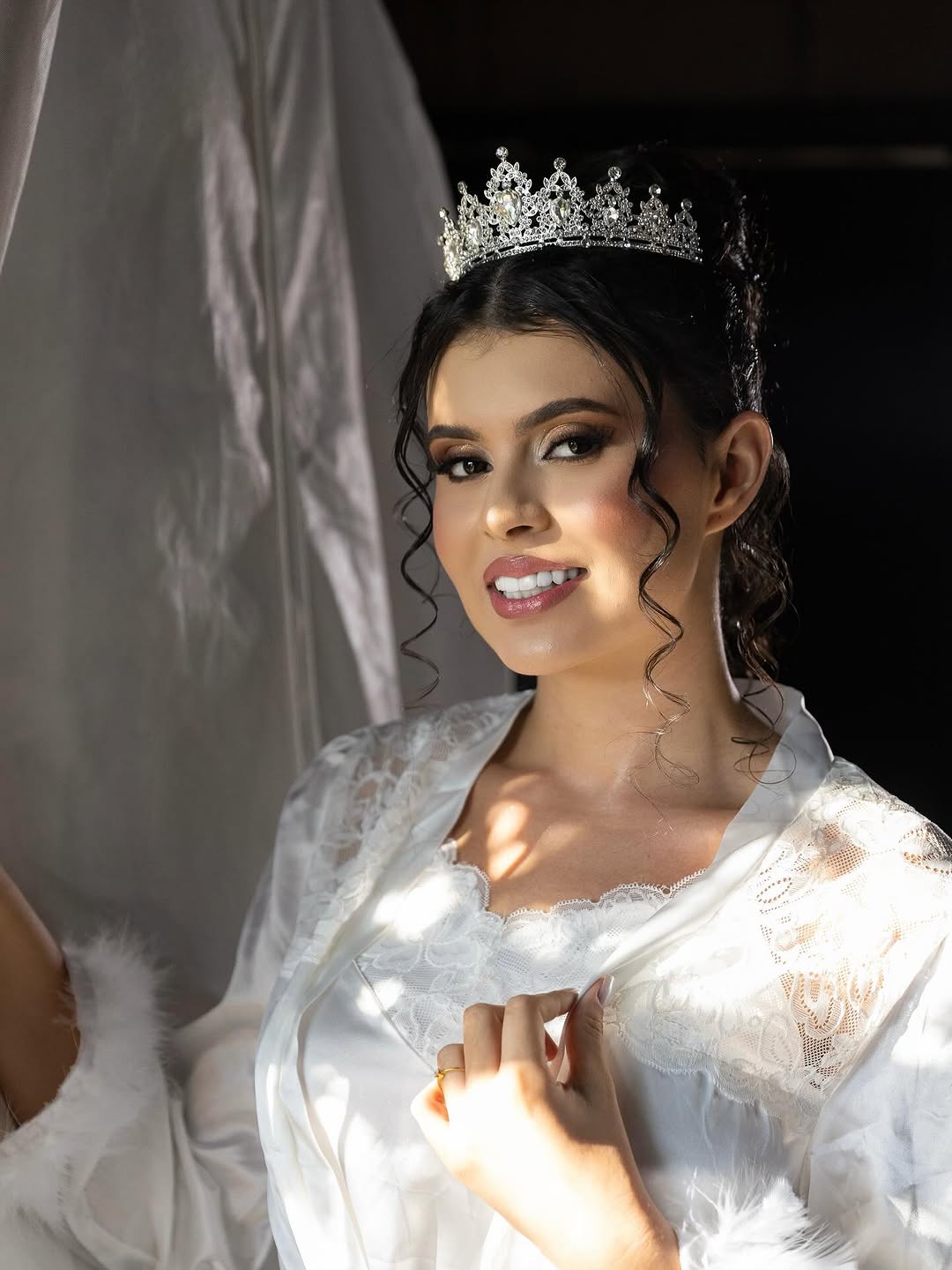 Noiva @leticiaa_cardosoo produções e momentos especiais do seu dia 🤍
Obrigado por me escolher nesse momento tão importante da sua vida.
Arrasta pro lado e veja a noiva mais linda!