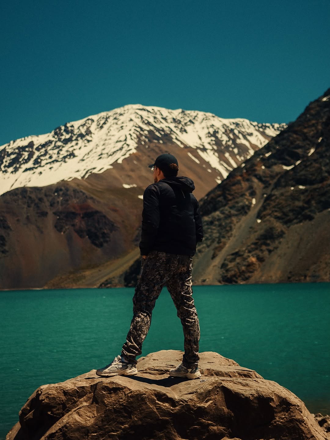 🇨🇱

Chile é o tipo de lugar que te faz sentir a grandeza da criação de Deus. Uma viagem surreal, cercada de paisagens e pessoas incríveis. Só gratidão por viver tudo isso.

Jaja sai um reels dessa viagem mágica 🙏🏻

#chile #santiagochile #viagemchile #fotos #photography #photographychile