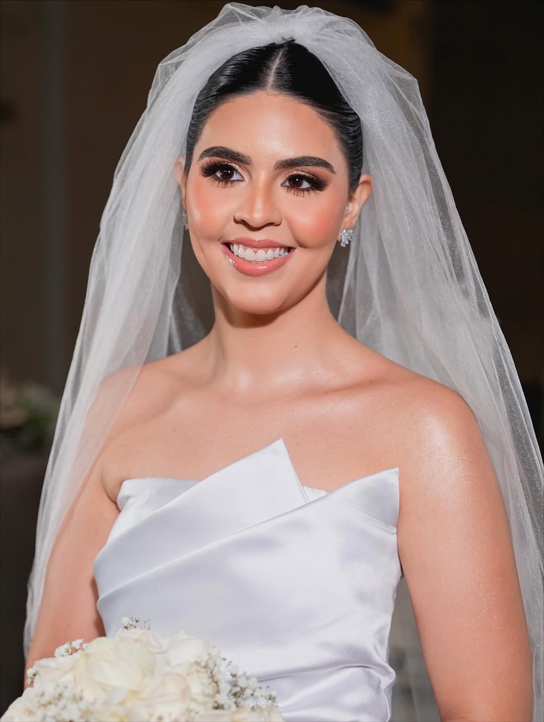 Noiva Suerda, linda e deslumbrante. ✨

.

Dress: @rayssamenezesestilista 
Buquê: @rl.ricardolima 
Foto: @renatosilva_fotografias 

@mejcerimonial @macamirimeventos @dindavideos