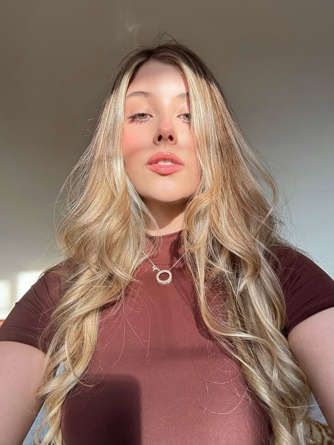 blonde 4 summer 💛🍑☀️🌼🐥 
@victtoriobeauty