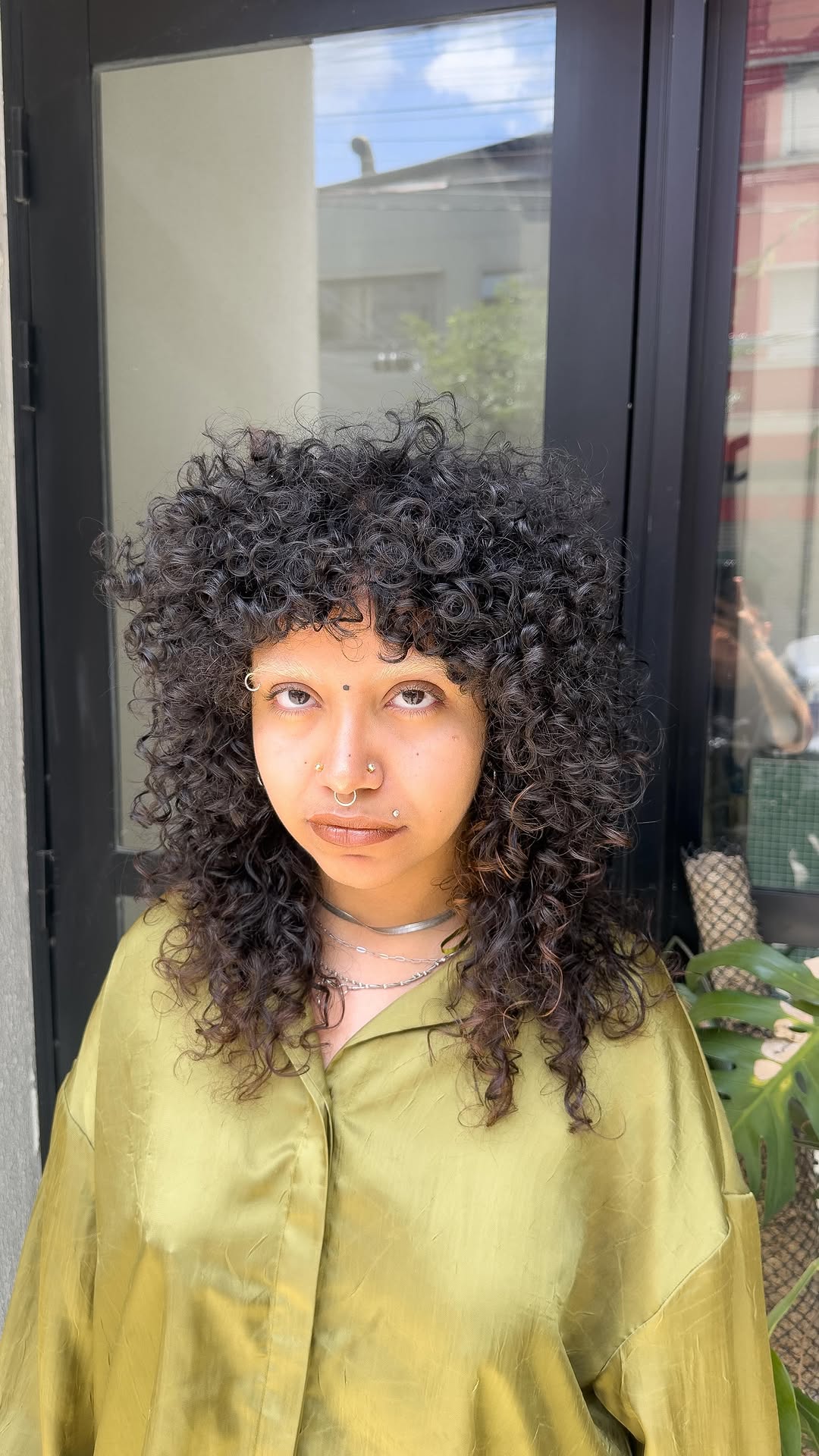 Camadas bem altas nesse aqui! ✂️💋 últimos horários de 2025 pra você 👉

#shaggyhair #mullethair #foryou #queerhair #curlyhairdontcare