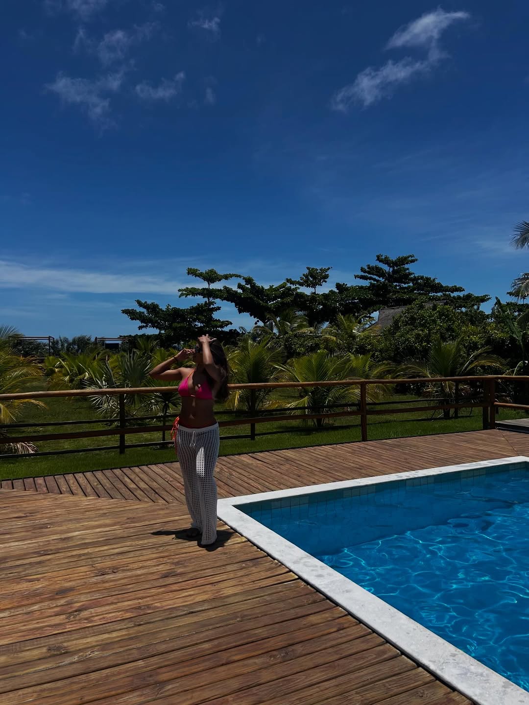 🥂🤍✨

.
.
.
.
.
.
.
.
.

.

#girl #explorar #lanadelrey #portoseguro #photography