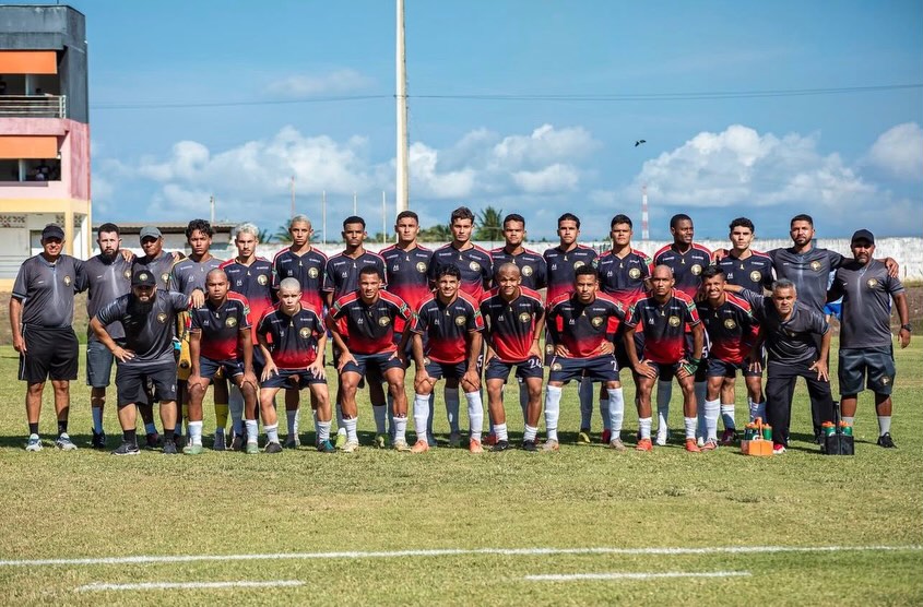 Hoje dou mais um passo na minha carreira profissional no esporte .Estreia no campeonato potiguar de futebol 2026 , vestir essa camisa do Globo, que tem tradição no nosso estado , confesso que me emocionei, vibrei , e estou feliz e motivado . Quero agradecer primeiramente a Deus por essa oportunidade, em segundo lugar a diretoria do clube por me convidar e acreditar no meu trabalho, a pessoa de Renatinho carioca , Rocha e Deda , vocês me deram esse voto de confiança , e espero poder ajudar o club