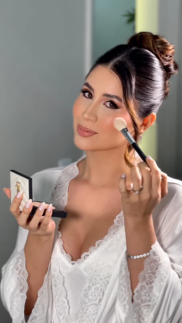 F I N E S S E ✨

a linda noiva @gabrielablannco 

#maquiagembelem #maquiadorabelem #formandasbelem #noivasbelem