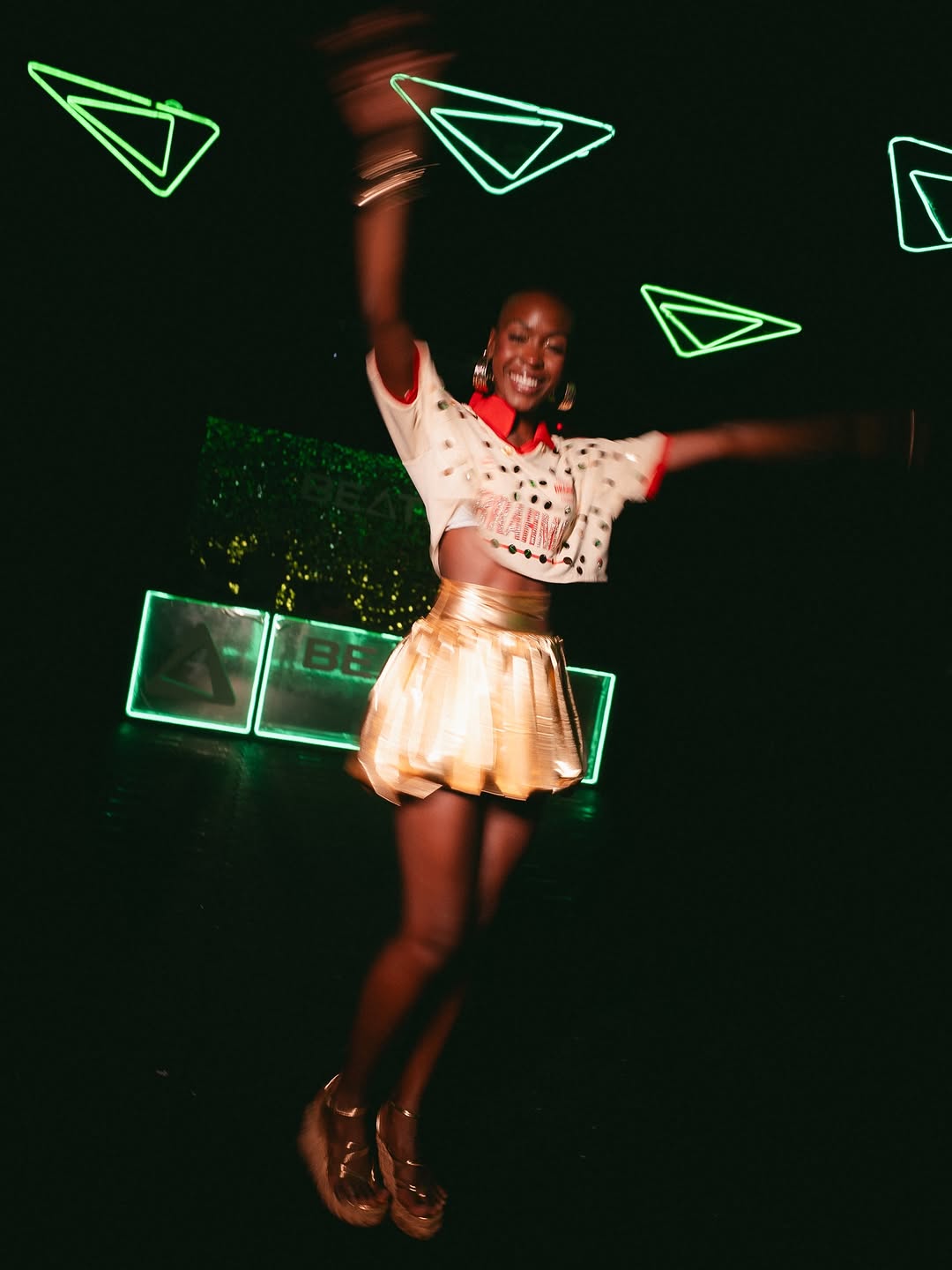 um domingo de eterna fantasia no @camarotebrahmasalvador ✨🎊🎭

Look: @vj_atelierdecarnaval 
Fotografia: @fsbuccos / @luanaomenafotografia 
Realização: @2gbentretenimento