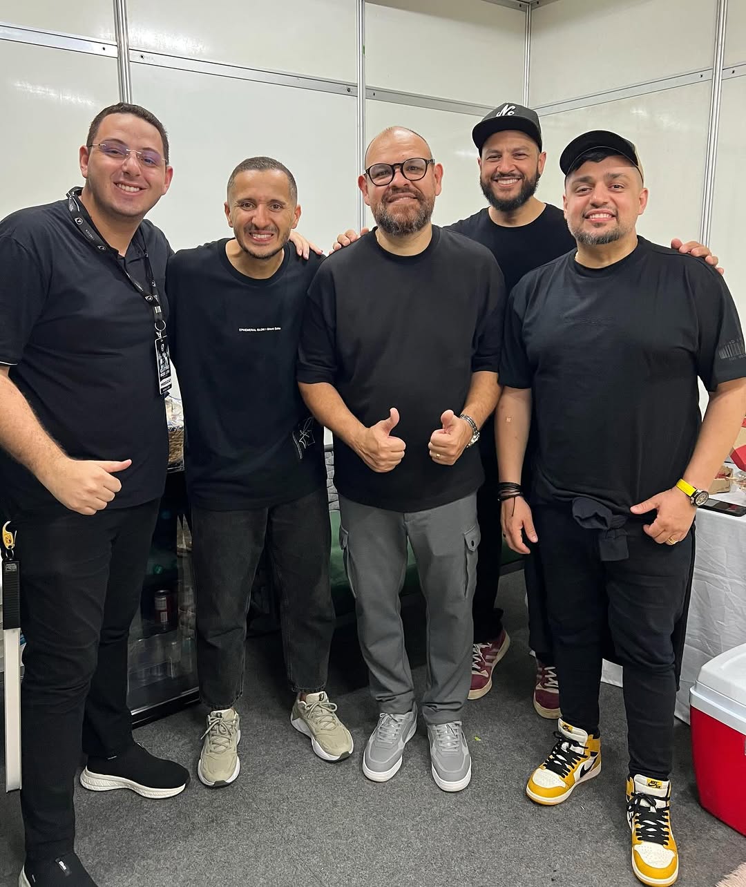 Registrando aqui no feed porque não é todo dia que a gente vira freelancer de social media de uma banda como a @bandaquatroporum 😂

Gratidão, @dudaandrade e toda a turma, pela confiança! Foi bênção demais! 🙌