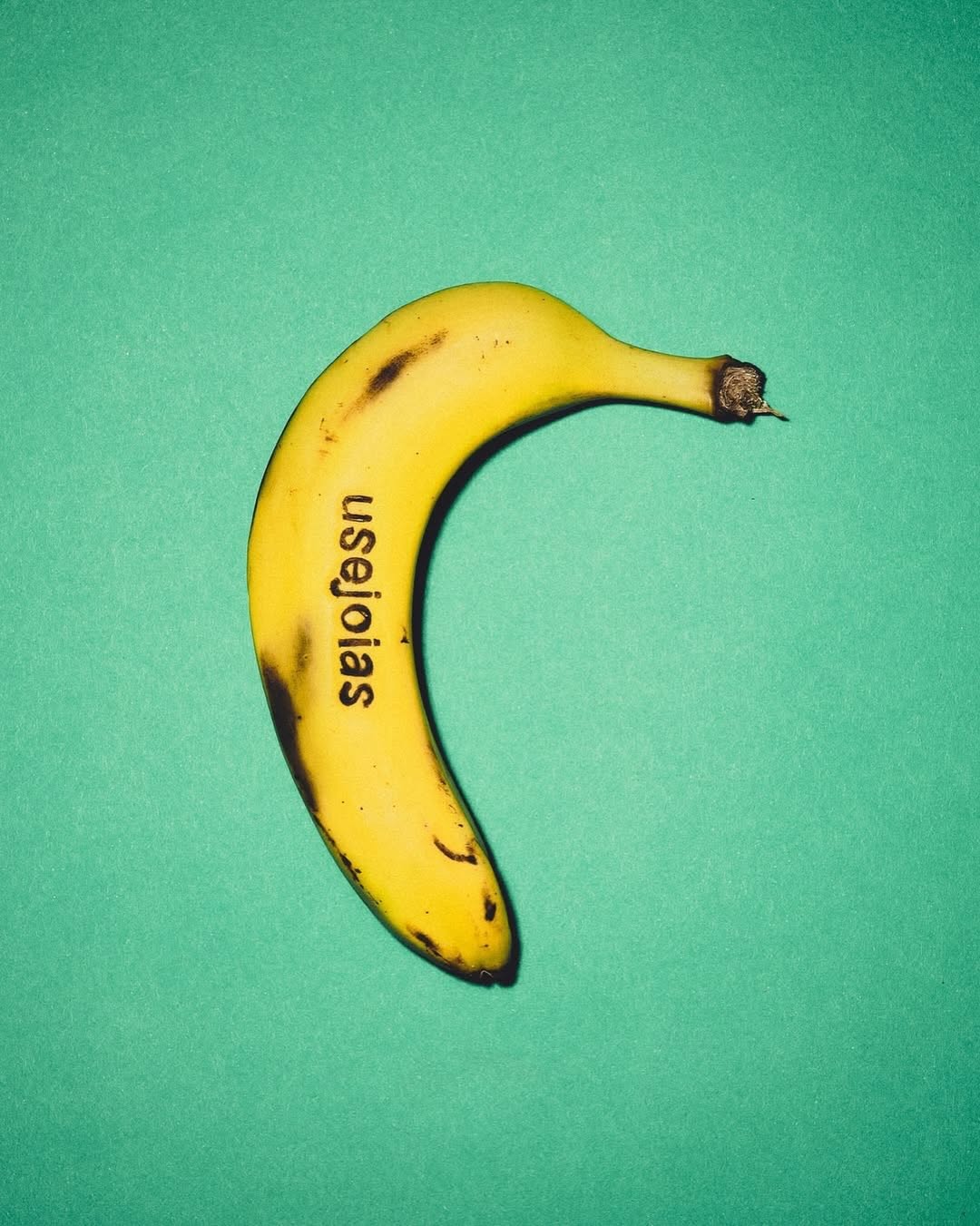 bananas @usejoias__ 
🍌🍌🍌🍌

direção criativa @kkkkkardoso vídeo @conradorodrigues
assist. vídeo @kaio.firmino @lucavalerio montagem e cor @alephloureiro
foto @mateusamlr
assist. foto @augustojordao @gabriel_rn beleza @edu333
styling @carlosesser assist. styling @rourives direção de arte @roberthaugsto set @felipa.queiroz estudio @aaacaso.ooo retoque @pedrodomicio