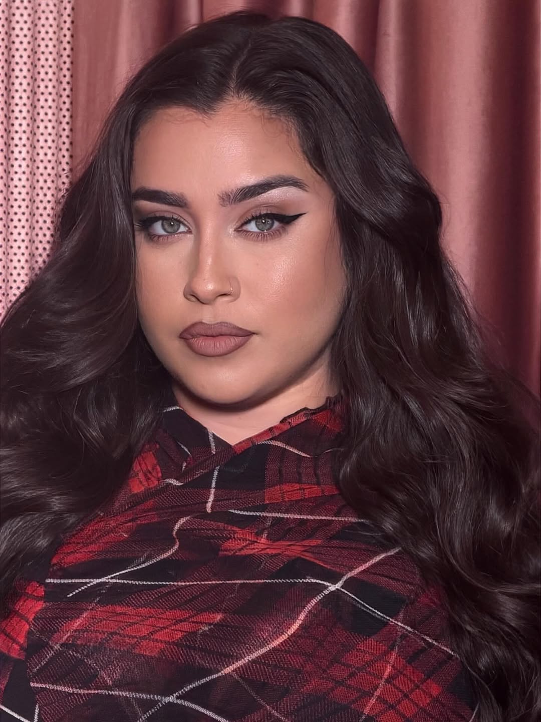 LAUREN | por Victor Távora