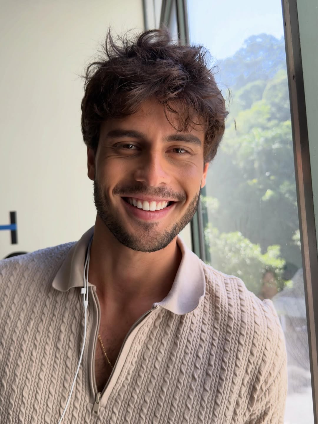 Virou-se a página…

janeiro já foi e aquele mês de esperança e renovações,

traz um fevereiro sólido e mais conciso.

Mês abençoado de janeiro para entrada de outro mais ainda

que seja feito com cuidado e amor.

Mês das amizades, mês do carnaval

Aqui é Brasil por** 🇧🇷🤪

*obs: essa música é muito boa pqp!