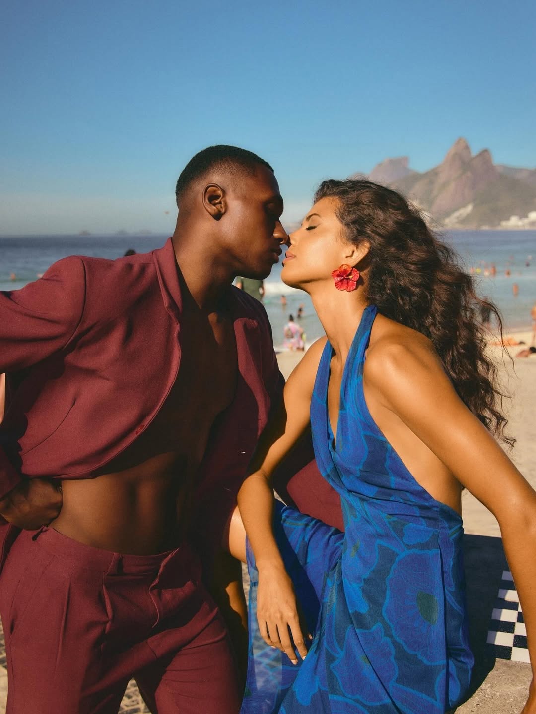 For @ladypipa 🇪🇸✨🇧🇷

Photo & Film: @javigarciago | @silviapellissa 
Talents: @mariannepainelli @thalitaoliveirafreire @matheusprisma 
Creative Direction: @anaprzgdn 
Social: @alimlss 
Hair & Makeup: @mariaclarasoledade 
Styling assistant: @karollinecalado 
Executive production: @maweproductions | @ana__abu 
Production assistant: @gilson_4.0 | @renan_r.33 

Agency: @workshopmodels @kamilalimawm 

#riodejaneiro #model #fw