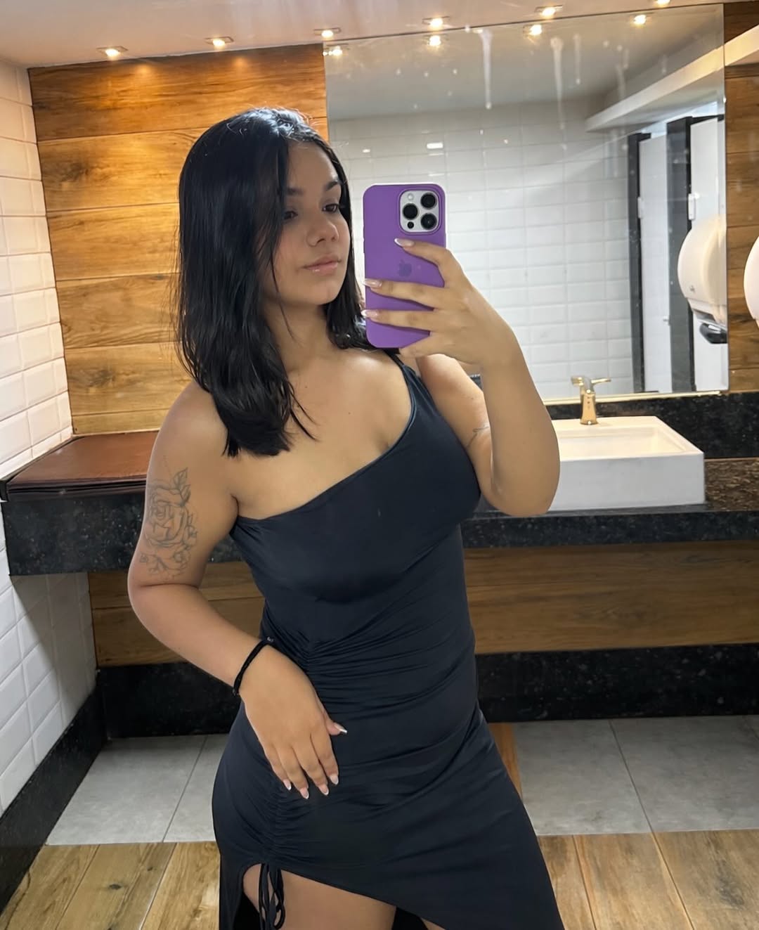 😝