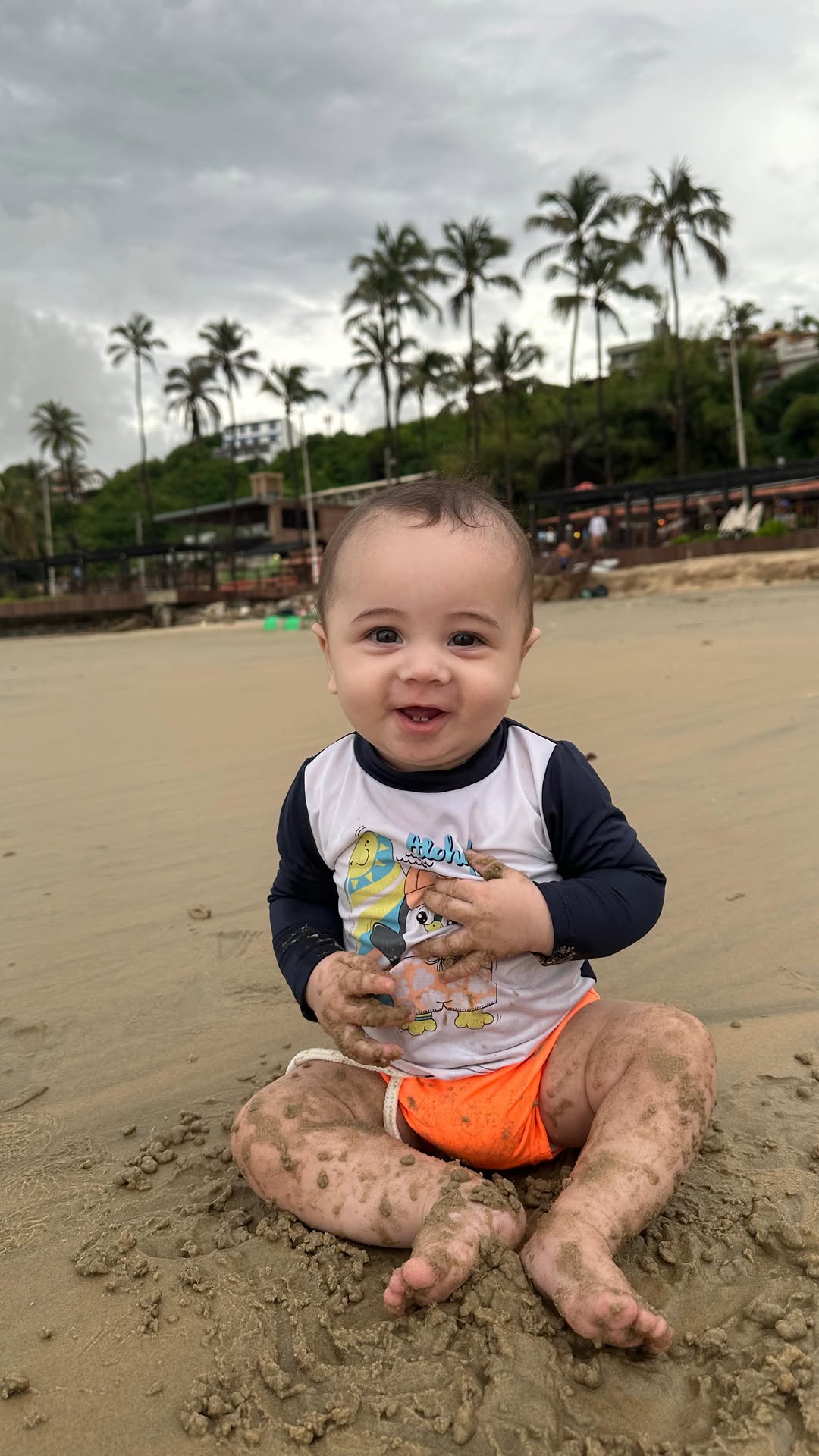 Eu amo estar presente em cada primeira vez sua, filho 🩵🌊☀️

#maternidade #maternidadereal #praia #penaareia #babyboy