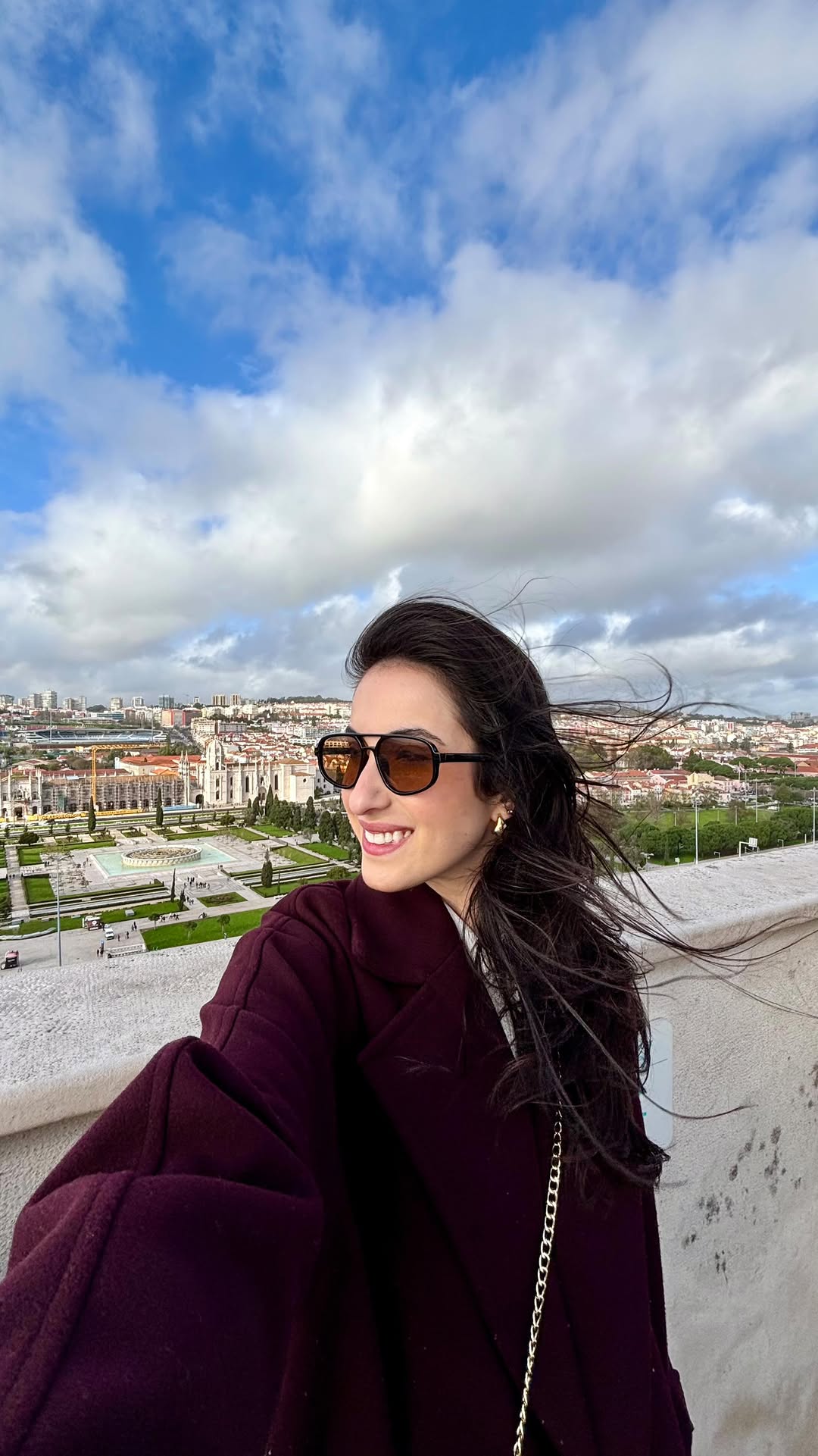 Em um dia qualquer no mirante dos Padrões dos Descobrimentos 🥹🩵

#viagem #eurotrip #portugal #travelreels