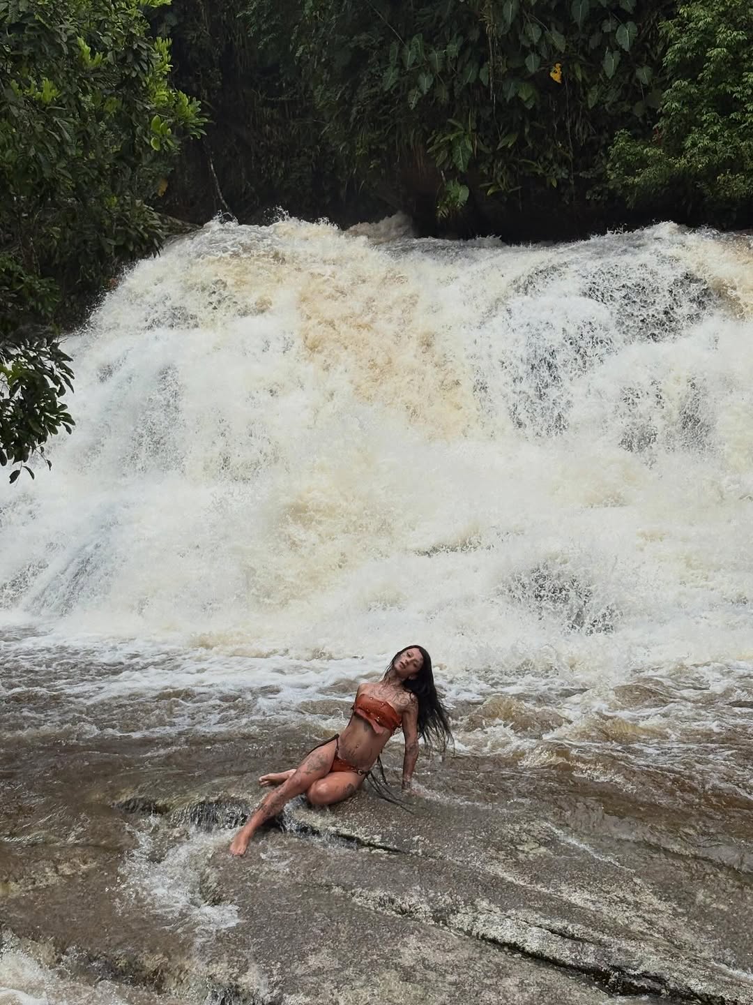 O movimento igual um rio que deságua, Deságua 💧🌴