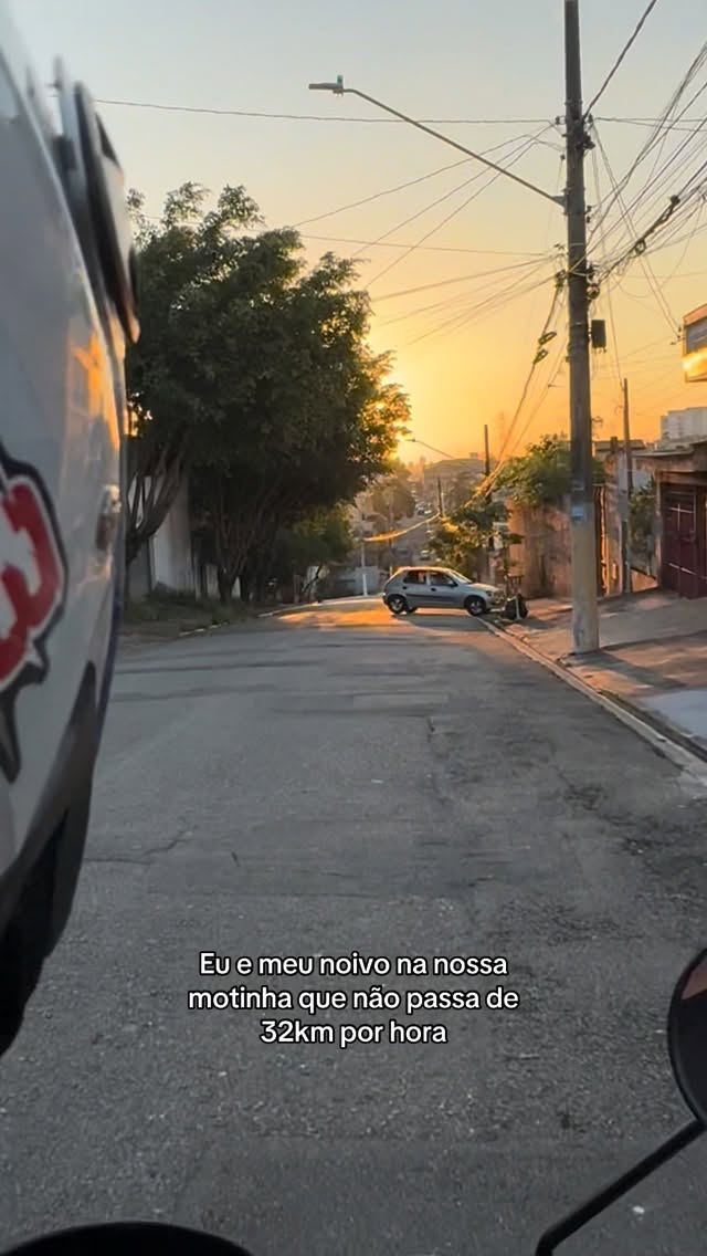 E aí de quem diga que ela não anda bem. 😂 🏍️💨#stefrocha #autopropelido #scooterelétrica #scooter #cavaletta