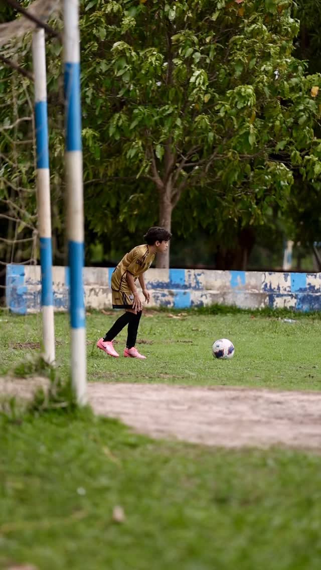 Meu gatinho mais lindo, continue persistindo e treinando, você é pura disciplina e dedicação. Te amo. 

#futeboldebase 
#atleta 
#maranhao
