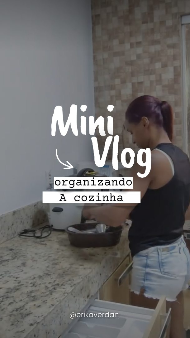 🍒 Mini Vlog ajeitando a cozinha 🍒
Vem ver amiga e deixe seu comentário!
.
.
.
.
.
.
.
#minivlog #arrumandoacozinha #cleanwithme #rotinadomestica #organização