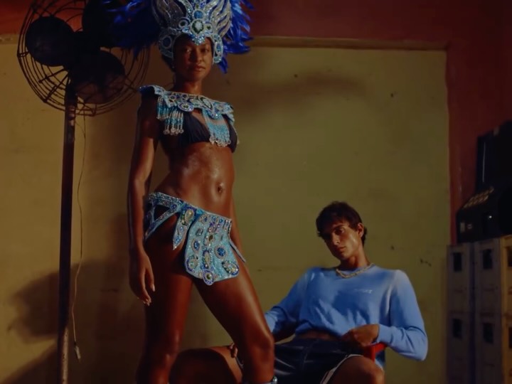 FROM FUTURE IN RIO
Directors cut

Client: FROM FUTURE @wearefromfuture

Marketing & Creative Team:
Othman Boubazine @oz.bakhti
Juliette Bouchet @juuliettebcht (+ BTS)

Executive Production: ARUÁ Projects @aruaprojects
Project Manager: Alessa Oliveira @alessaoliveira42

Art Direction: Caio Barros @ccaiow

Photography: Gleeson Paulino @gleesonpaulino
1st Photo Assistant: Nathalia Atayde @nathaliaatayde
2st Photo Assistant: Felippe Costa @felippescosta

Videographer: Guilherme Frem @guilhermefrem
1