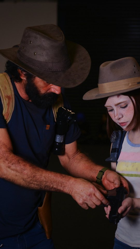 Ellie - Joel 🤠
Real life

Joel - @joel_lima_cosplay 

.
.
.
#TheLastOfUs #elliecosplay #joelmiller #game #playstation