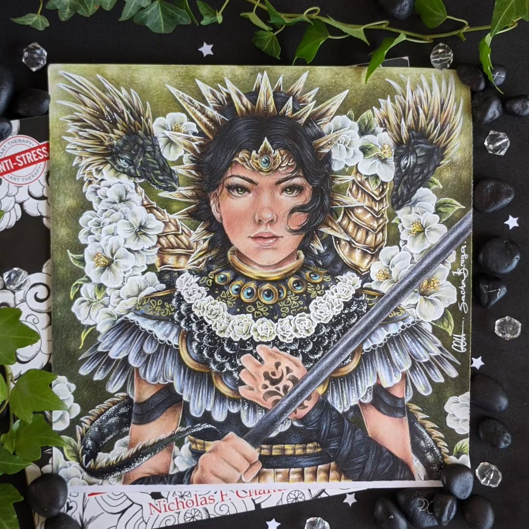 HEROÍNA ⚔️🖤
.
A arte é mais do que estética... é um manifesto, é voz, é forma de existir no mundo. ✨
É sobre acreditar no direito de amar e ser amado, de ocupar espaços e de dominar a própria narrativa, mesmo quando, por tanto tempo, tentaram nos ensinar a duvidar do nosso próprio poder. 🤍⚔️

Esse colorido carrega uma história muito especial...
Essa página foi iniciada em meados de 2019 pela minha querida amiga Sacha Braga, no livro "Fantasia" do Nicholas Filbert. Foi ela quem deu vida ao rost