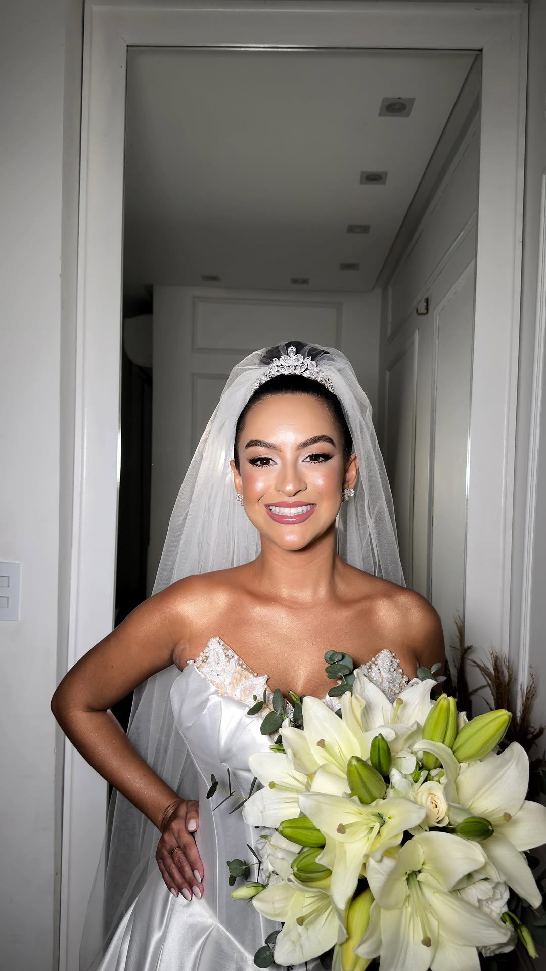 NOIVA LARISSA✨
.

Obrigada por confiar no nosso trabalho nesse dia tão especial, foi uma honra assinar sua beleza!🤍
