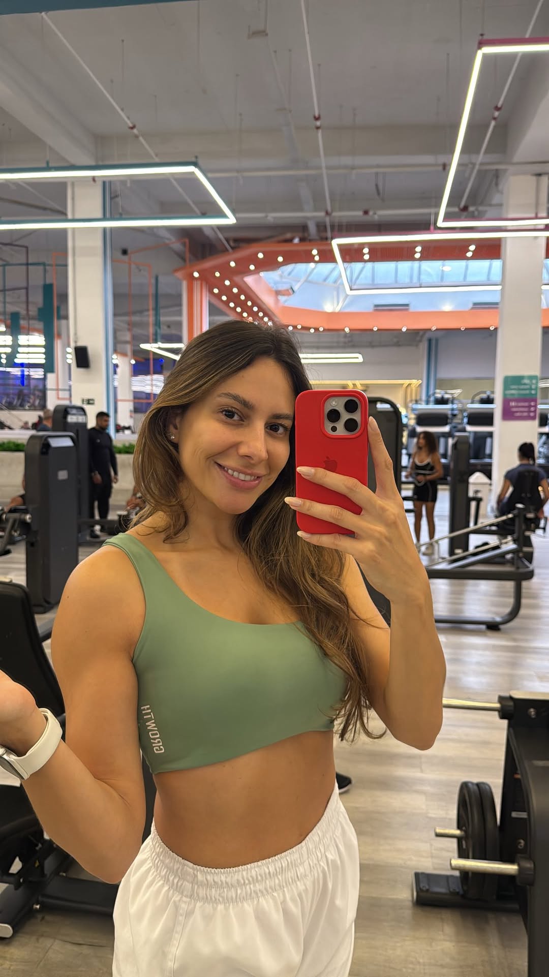 Minha rotina real, sem filtro 🥰

Treino, correria, disciplina… e claro, contando com o que me ajuda a manter o ritmo todos os dias.

Hoje testei esse top novo da Growfit e já virou favorito 👀
	•	meus suplementos que não largo mais

Se for pra fazer, a gente faz direito, né?

Se quiser testar também, use meu cupom: 🏷️CAMILAKA

@growthsupplements