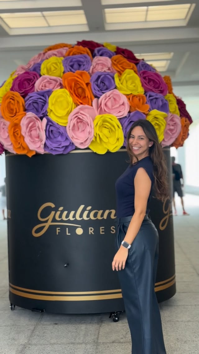 O charme das flores de São Paulo agora no Litoral Plaza, em Praia Grande. 
Surpreenda quem você ama com Giulliana Flores.

🌹🌺💐🌷🌻💕💛✨

@litoralplazashopping @giulianaflores.litoralplaza