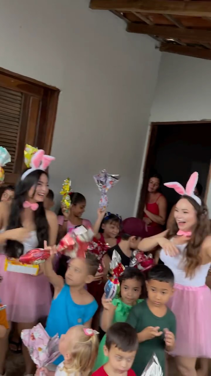 Obrigada, meu Deus, por me permitir levar um pouco de alegria nesta Páscoa. Simples, mas feito com todo o coração para as crianças.
#felizpascoa🐰 #🐰🩷
