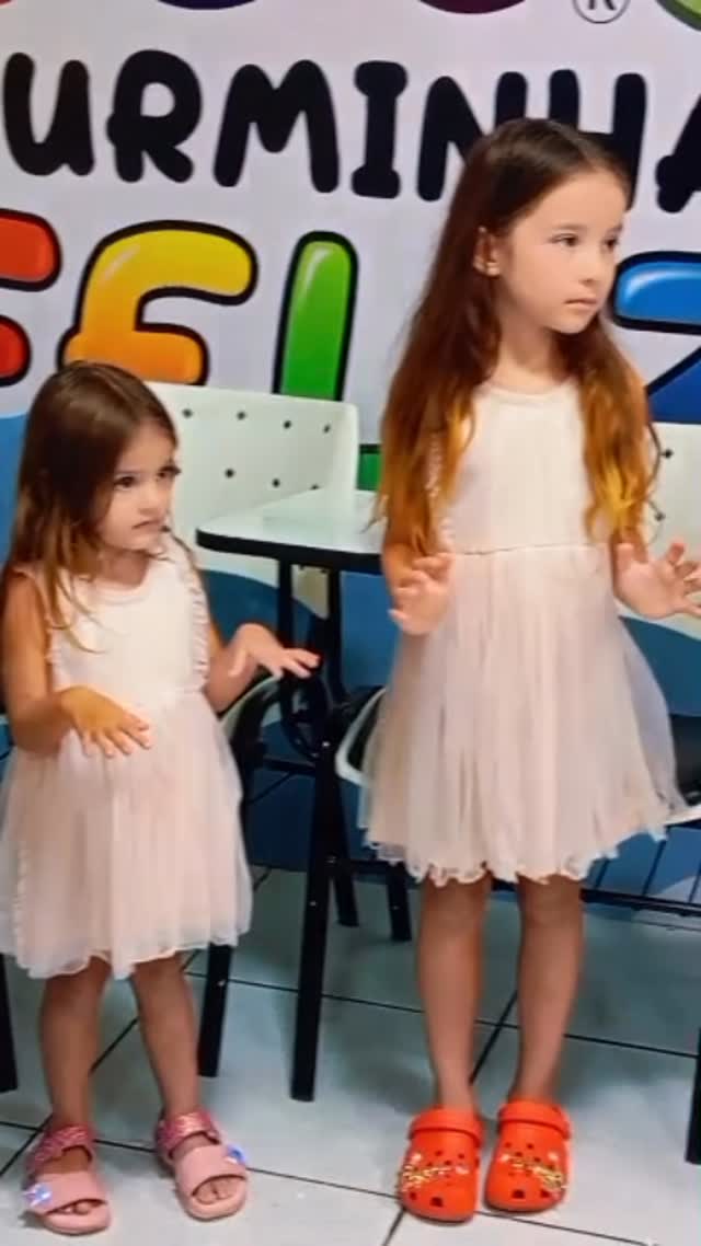 “Ele não está aqui, porque já ressuscitou, como tinha dito.” Mt 28:6 UMA PÁSCOA FELIZ ✨🤍 na presença de Jesus na @pazevidasede_natal #turminhafeliz @fernando.paolo @georgiapaolapagliarinprado @_bellapaola @leonardopinheiro777 @gianpaolo.pagliarin.prado #fernandopaolo #jesus #pazevida #páscoa2026