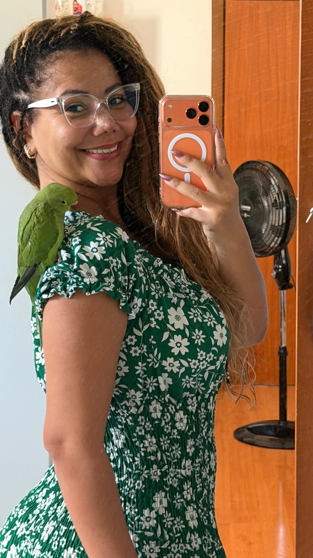 ✨Nunca é tarde para realizar sonhos🦜…🥹🥰✨

Apresento à vocês: Peri Kito Quinto 🦜✨

#ringneck #aves #avesexoticas