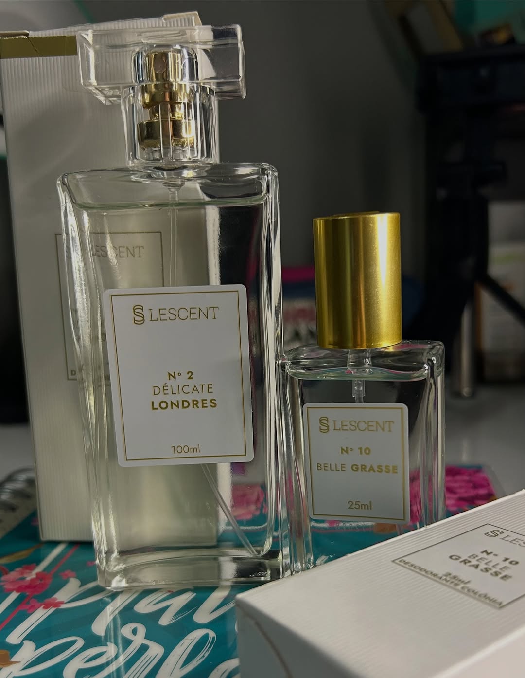 Nova parceria por aqui: @lescentfragrancias 

Uma marca brasileira, apaixonada pela arte da perfumaria e comprometida em oferecer fragrâncias de qualidade internacional, sem pesar no seu bolso.

E claro que tem cupom pra gente economizar ainda mais né?
🏷️ GARIMPO

As melhores fragrâncias, inspiradas nos perfumes que a gente mais ama!

.
.
.
#afiliadoslescent #perfume #bodysplash #mulhercheirosa #parceria
