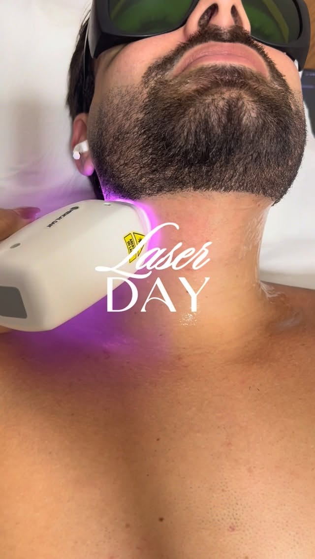 Pele lisinha, zero preocupação ✨
A depilação a laser é o cuidado que você merece!
Resultados reais, conforto e tecnologia 💜
Agende seu horário e sinta a diferença!
