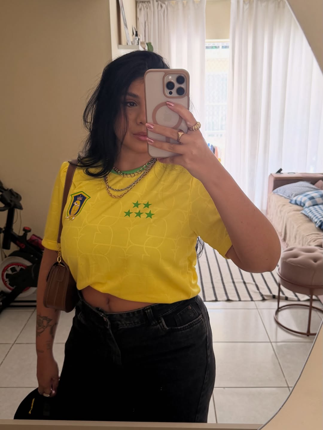 dia de evento 🧡 Amazon Creator Lab com #goleadadeofertas 🇧🇷⚽️ e a zaga entrou em campo 😌

se tem copa, tem @amazonbrasil ✨tudo muito impecável como sempre e com marcas incríveis! fiquem de olho no grupo de promos (link na bio) que vai ser um babado 👀

#amazoninfluencers #amazoncreatorlab #amazon