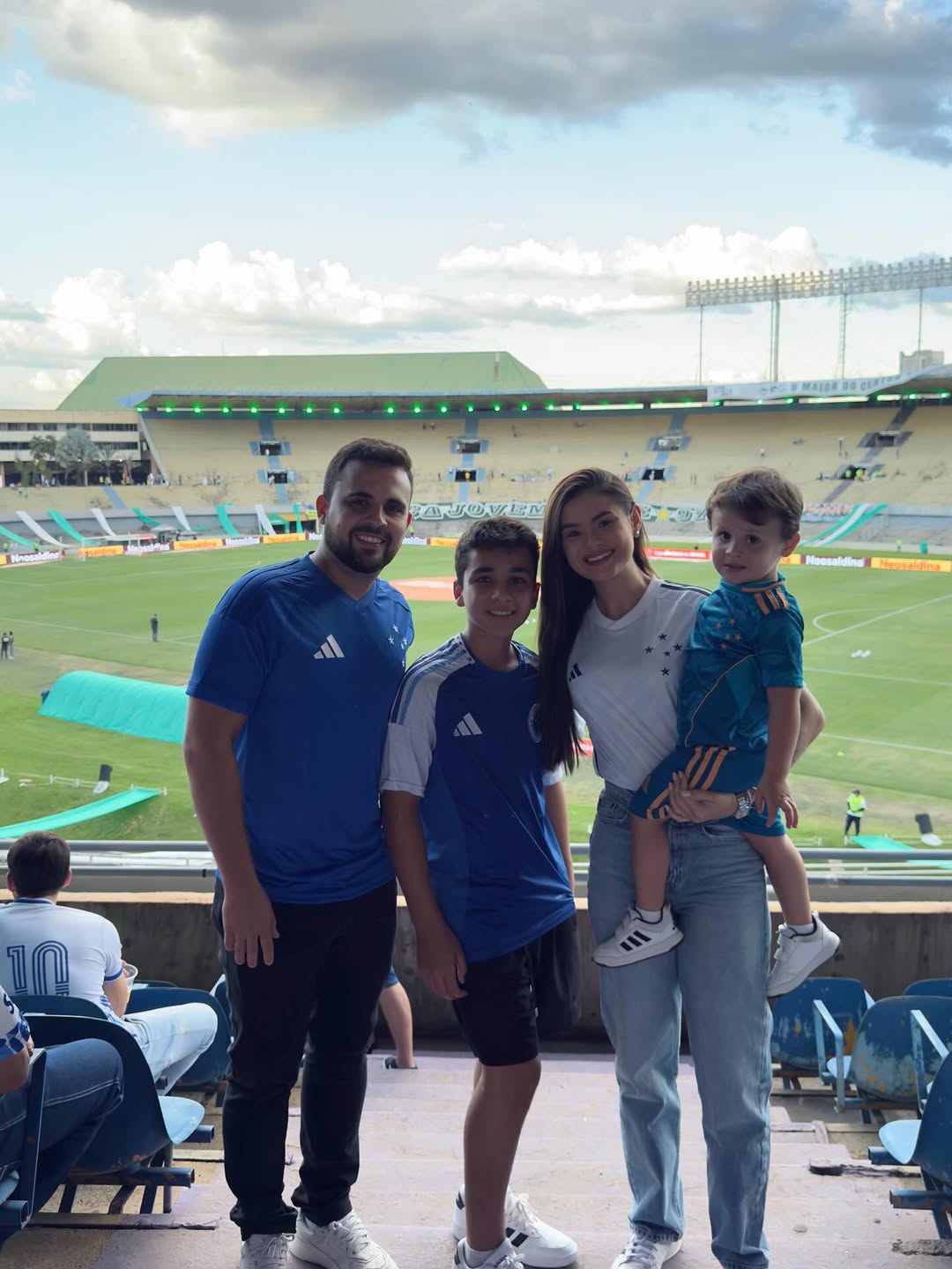 Dia de levar os meninos para viver a emoção de ver o Cabuloso no estádio! 💙⚽ 

#cruzeiro #jogo #cruzeiroesporteclube